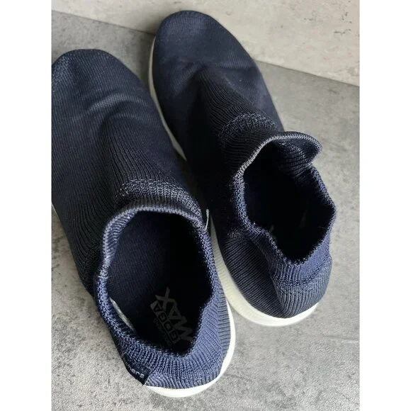 SKECHERS Women’s Dark Blue Goga Max Knit Slip On Shoe Sneaker Size 7 - Picture 16 of 16